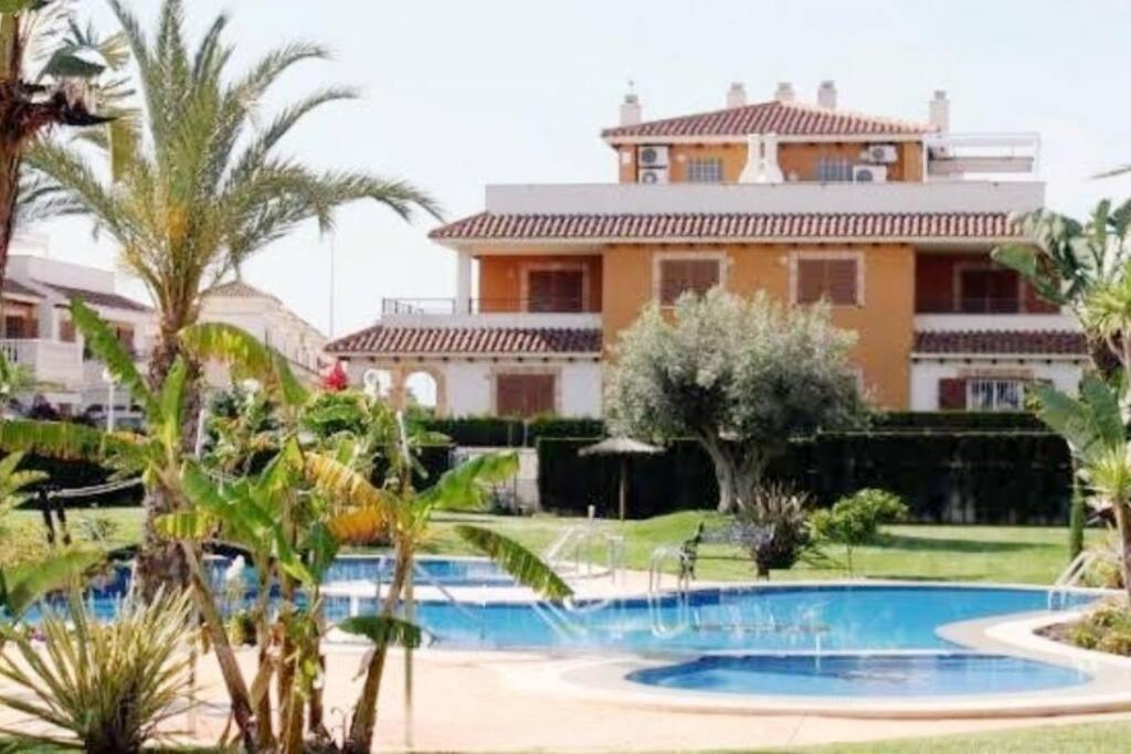 Holiday home Perfect Family Home- Stunning Facilities Alicante
