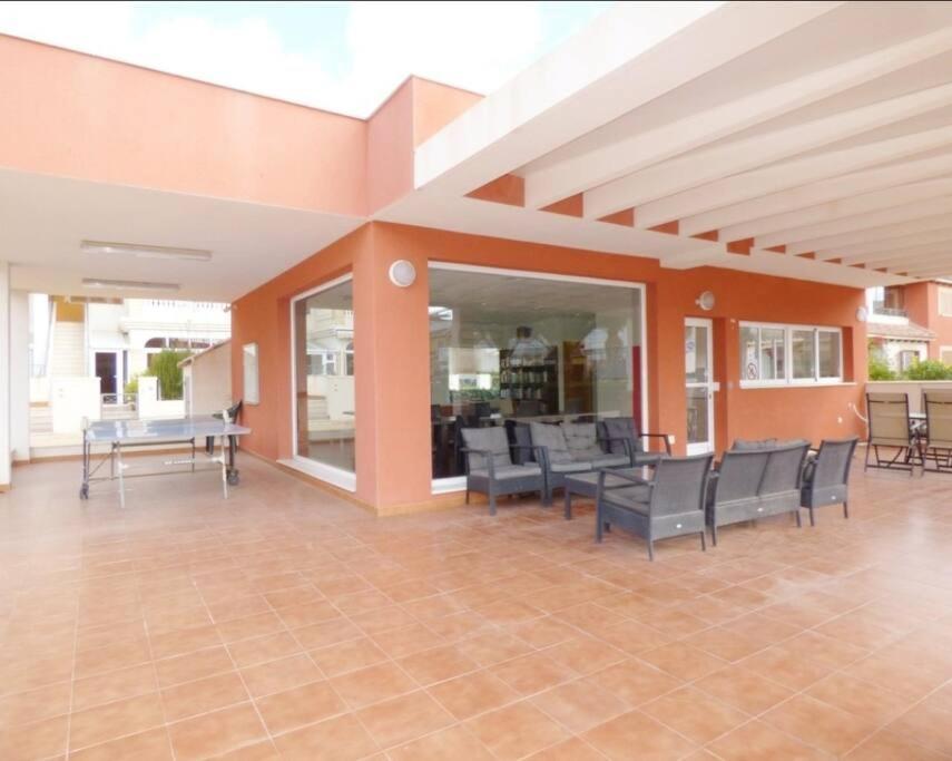 Ferienhaus Perfect Family Home- Stunning Facilities Alicante